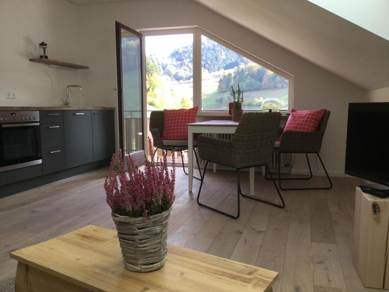 דירות Münstertal Erikas Haus מראה חיצוני תמונה